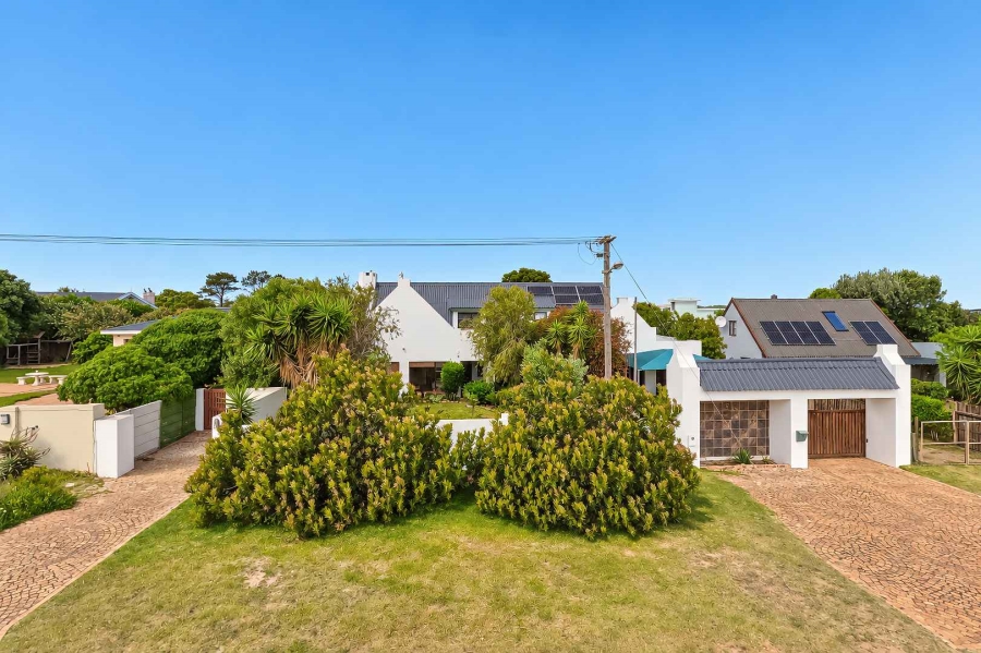 5 Bedroom Property for Sale in Fisherhaven Western Cape